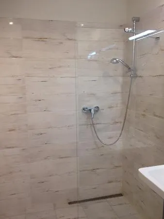 Two V Korytech Apartment *