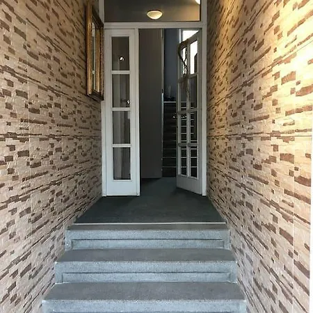 Two V Korytech Apartment *