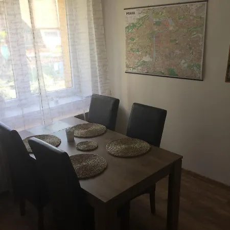 Two V Korytech Apartment Prague